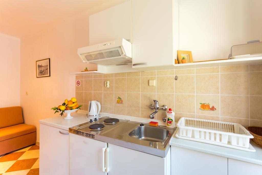 Apartments Slavica Pomena Εξωτερικό φωτογραφία