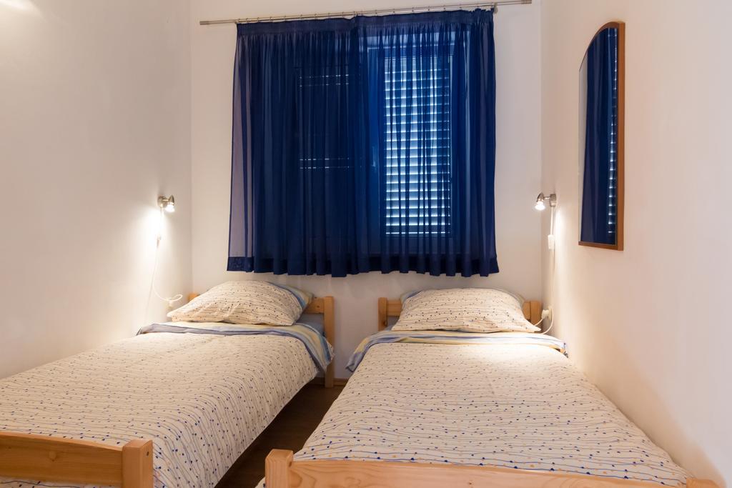 Apartments Slavica Pomena Εξωτερικό φωτογραφία